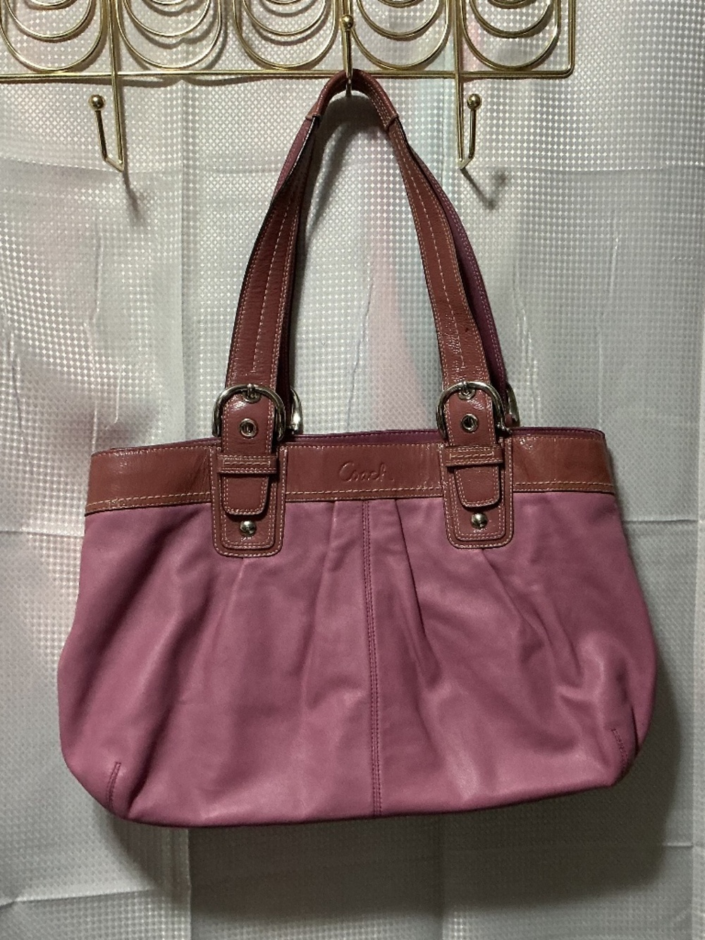 VINTAGE COACH TOTE 18” x 11” x 4”